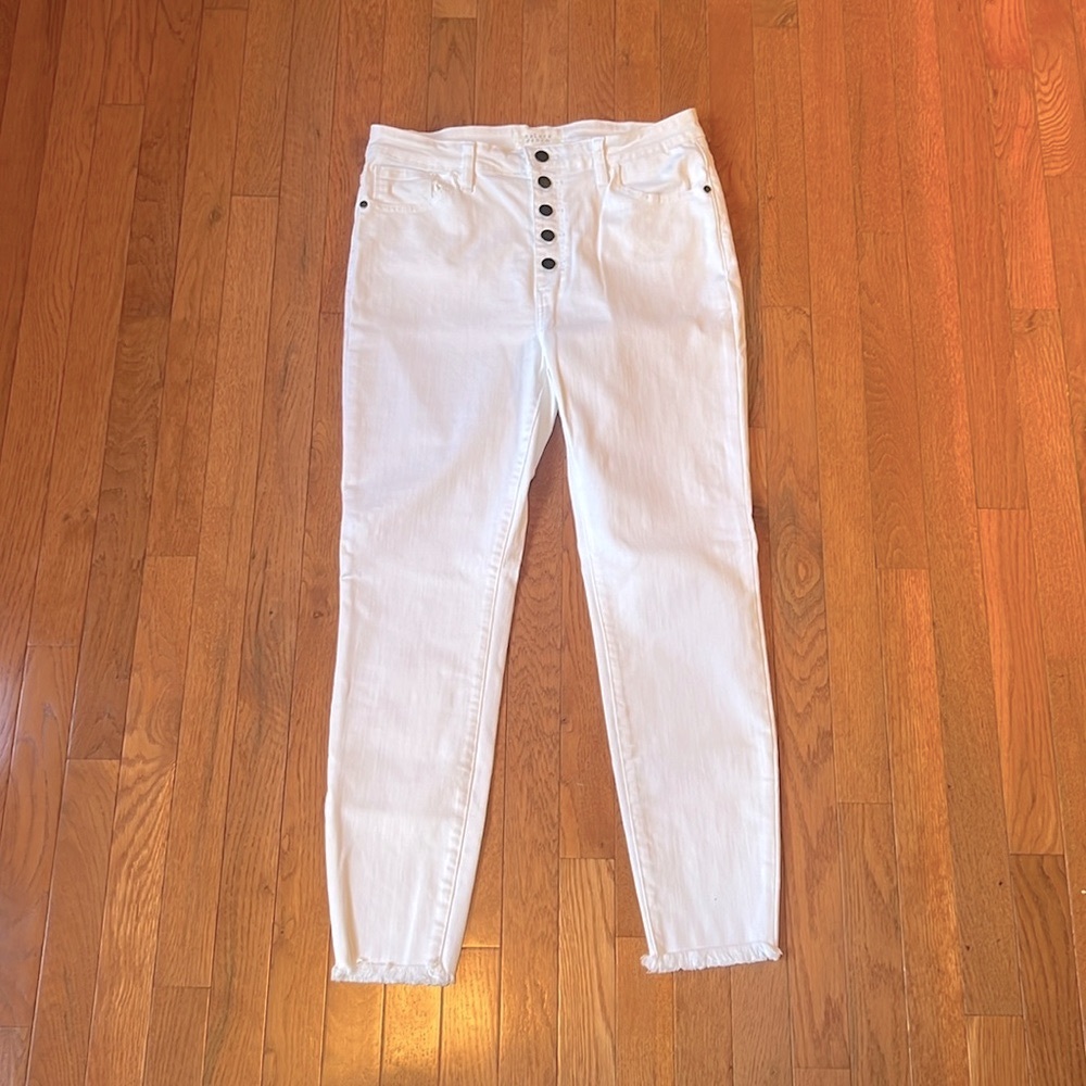 White Jeans
